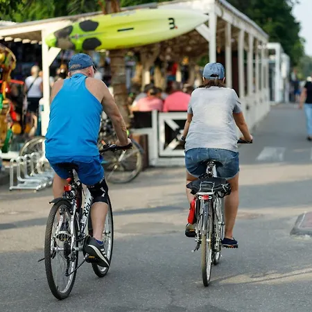 Apartament Golden Z Dostępem Do Basenów,jacuzzi,strefy Saun- Pinea Pobierowo-sannel For Rent