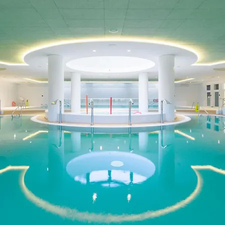 Διαμέρισμα Golden Z Dostepem Do Basenow,jacuzzi,strefy Saun- Pinea Pobierowo-sannel For Rent *