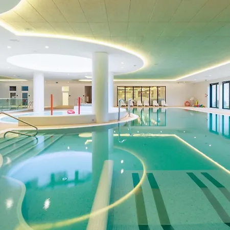 Golden Z Dostępem Do Basenów,jacuzzi,strefy Saun- Pinea Pobierowo-sannel For Rent * Pobierowo